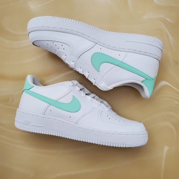 Nike Air Force 1 - Picture 4 of 10